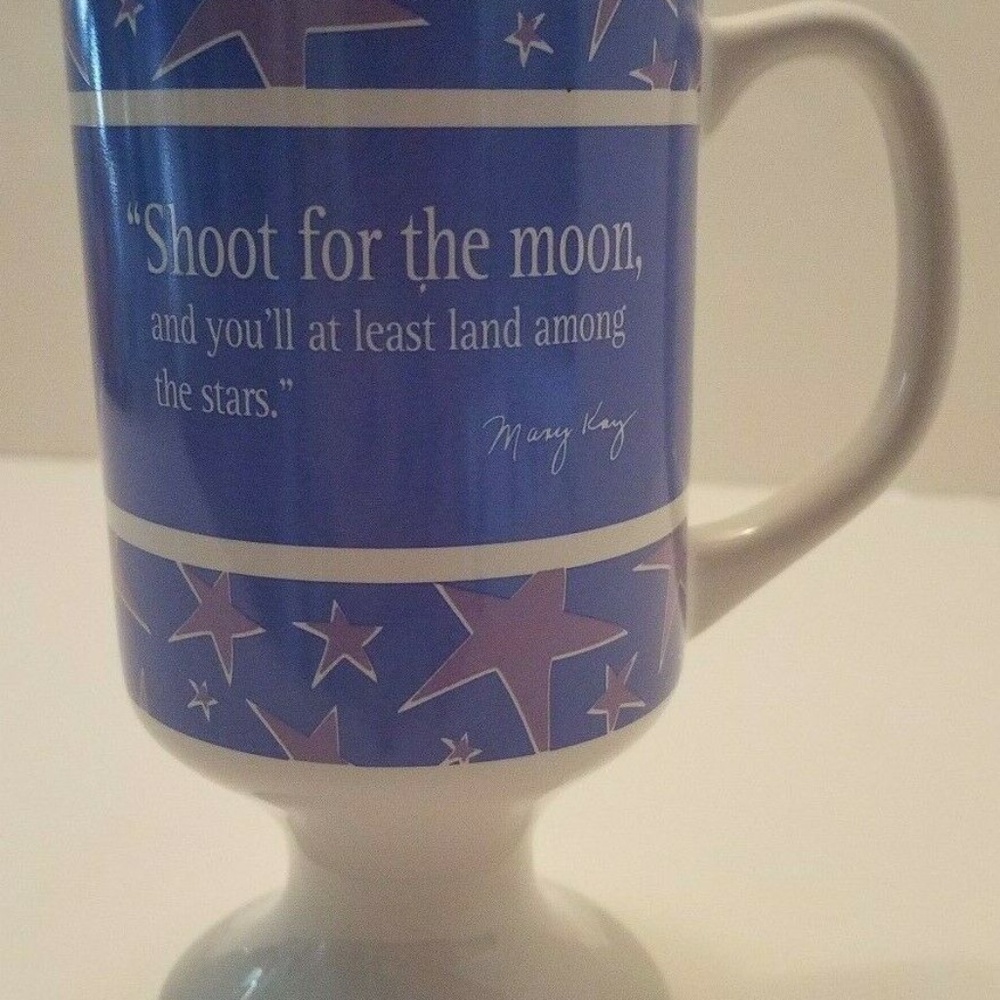 Mary Kay mug Shoot for the moon